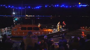 14K views · 169 reactions | Father Christmas arriving in St Ives aboard the St Ives Lifeboat - ansum. Thanks to the whole St Ives Lifeboat team #ansum #fatherchristmas #stivesholidays | St Ives Holidays | Facebook