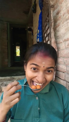 Spoon vs Audience = Showing-Off Mode ON 😄😁😄