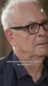 🗣"Les mêmes situations, les mêmes pas, les mêmes gestes se répètent à travers le temps, et ils ne sont pas perdus, mais inscrits pour l'éternité sur les trottoirs, les murs, et les halls de gare de cette ville, l'éternel retour du même." . 📗Direction l'Opéra Garnier, sur les pas de Patrick Modiano, pour un dialogue exceptionnel autour de "La Danseuse" (Gallimard), son fabuleux nouveau livre. Là où le souvenir poreux s'instaure en matériau d'écriture. Là où les silhouettes et figures s'estompen