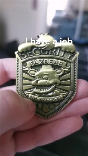 im a sucurity guard for five nights at freddy's pizzaera