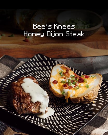 Minecraft on Instagram: "Dinner just got an upgrade! ✨🥕🍅🍗 Ready to fill your inventory and replenish your hunger bar? Available for a limited time only! Plus, while supplies last, get a free Minecraft backpack clip gift. Click the link in our bio to see what’s cooking. #MinecraftHomeChef"