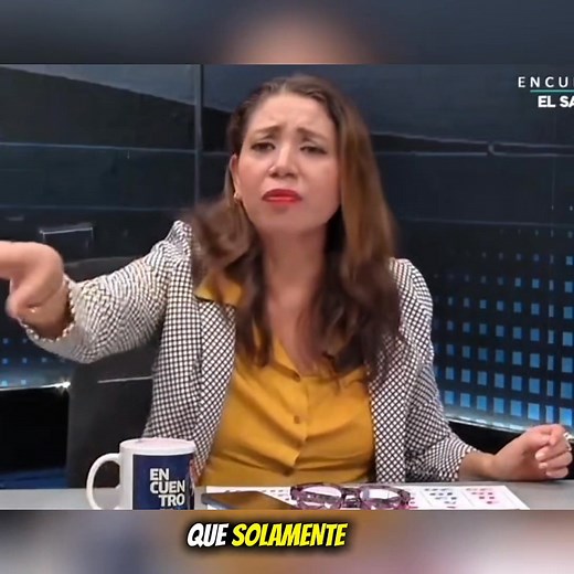 Dice la analista Bethy Arana que la App de “Gugol” no sirve porque ahí no se cura el cáncer. | Christian Guevara