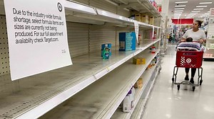 La FDA acuerda reabrir fábrica clausurada para aliviar la escasez de fórmula para bebés