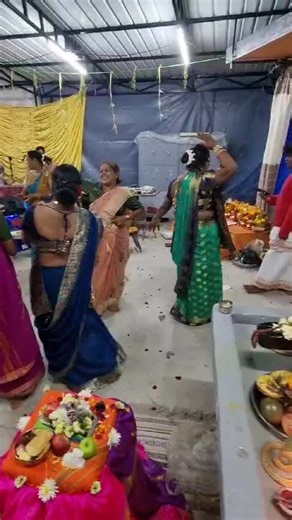 Maha kaali re kalyani hoo maa🙏🙏🙏 #blissfulmoment #mahakaalipooja #energy #shakti #vibes #blessed #greattime #divine #kirtan #omshakti #parashakti Jaii kaali maa 🙏