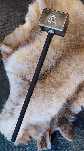 127K views · 25K reactions | @primitivefit_line HAMMARRR!!!! This is beautifully made 25lbs workout hammer made by Primitive Fit! This will be getting a lot of use in upcoming Nerd Gym Barbarian Hammer Workouts! 轢⚒️ #nerdgym #hammer #macebell #workout #homeworkout #barbarian #vikings #celtic | Tank Tolman | Facebook