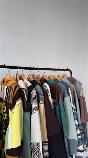 GREENWRLD 🌎♻️ on Instagram: "Win a custom Noah Kahan piece for freeeee 🫶🏼 Read below to know how to enter … Thank you guys for the love on my page & my sale last night!!! I am so grateful! To show my appreication I wanted to give back to a couple of true supporters 🥹 How to win: 🩶You must be following me @greenwrld.co 🖤Repost this reel to your story & tag me 🤍Comment your favorite noah song That’s it! Winner 1 will receive a free custom noah kahan piece!! Winner 2 will receive a 25% off d