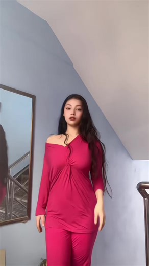 Barbie-Inspired Dance Tutorial