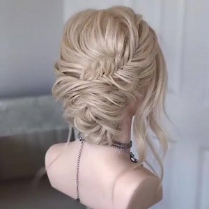 276K views · 6.4K reactions | Video tutorial Inizia la stagione più gettonata per i matrimoni  Questo hairstyle molto raffinato può essere un'idea sia per la sposa sia per le invitate  by Heather Chapman Hair | Estetica.it | Facebook