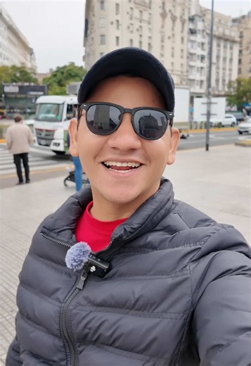 Considerada la Avenida más ancha del Mundo. Bienvenidos a la 9 de Julio en Buenos Aires, Argentina. 🇦🇷 #Argentina #BuenosAires #9dejulioargentina