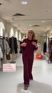 Bijna weekend! Dus een feestelijke outfit met glitter✨ #sereen #damesmode #valkenswaard #kleding #fashion #mode | Sereen