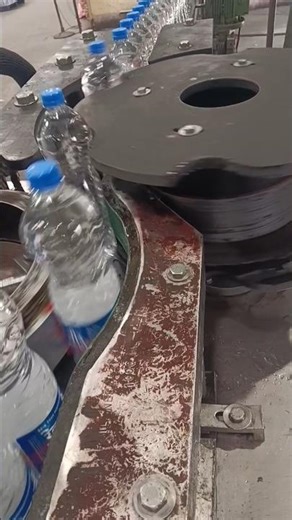 labler machine #shortvideo #ytshorts bottle me lable lagane ki machine