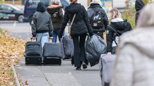 Germany halts UN refugee resettlement programme