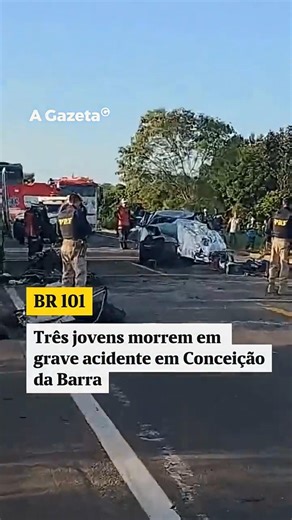 Três jovens morrem em grave acidente na BR 101 em Conceição da Barra #shorts #noticias