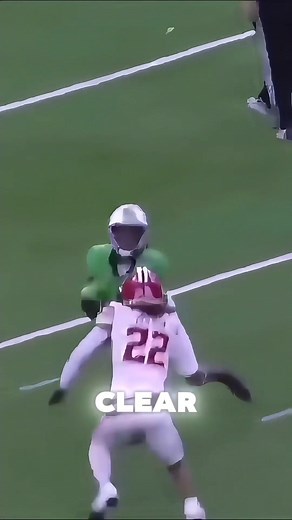 Penalty or clean? 🤔 . Marshall football player calls for fair catch and gets hit and injured . Ｆｏｌｌｏｗ 👉 #LockerRoomLaughs #BigHits #DirtyPlays #FootballDebate #SportsMemes | 𝙇𝙤𝙘𝙠𝙚𝙧 𝙍𝙤𝙤𝙢 𝙇𝙖𝙪𝙜𝙝𝙨 ️