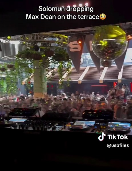 Never thought I would hear solomun rip a max dean track but when you're playing a 12 hour set, @solomun_official makes it work😳 #solomun #maxdean #clubspace #fyp #housemusic