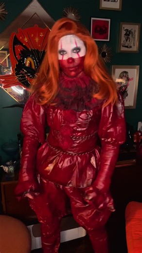DIY Pennywise Costume Makeup Try-On Guide