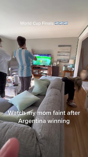 Don’t worry, shes fine 😂 #fyp #worldcup #argentina #messi