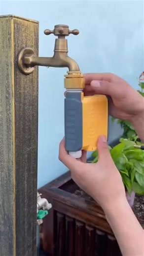 Mela Vynra on Instagram: "“The 10-Second Technique to Compare Amazon Prices and Spot Real Deals” Amazon’s “Compare Similar Items” is the fastest way to check if a Deal of the Day is truly competitive. In seconds, you can compare pricing, ratings and alternatives. Also review “Other Sellers on Amazon” to spot major price gaps. Practical tip: A real deal stands out clearly when compared side-by-side—use comparison tools every time. Easy to water garden with phone #gadgets"