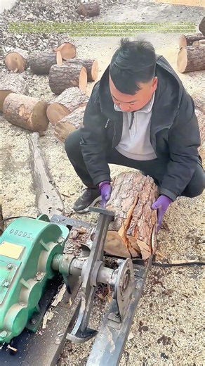 Powering Through Logs: How Modern Machines Simplify Woodworking