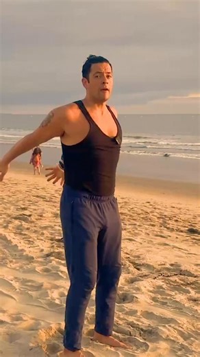 If you struggle to lift your arms overhead, your overhead flexion is limited. Here is how to fix it with simple drills you can practice a few times a week. • Start with external and internal rotation to strengthen your rotator cuff and improve shoulder mobility. • Practice your overhead press and think elbows in your pockets as you lift. This teaches the shoulders to move with strength and control. • Your thoracic spine is often the limiting factor, so add prisoner openers. Hands behind your hea