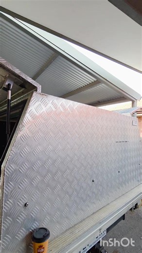 Rad auto electrical - custom canopy fitout. If you're after something like this give Ryan a call on 0431 574 416. - 40amp Redarc DCDC charger - Dune switch board - 200amp iTech lithium battery - 2000W inverter - Stedi rear light - 2 x canopy door lights - Anderson plug and 12V socket at rear of canopy - Solar on the roof and more. #canopy #redarc #autoelectrician #techworld #ballarat