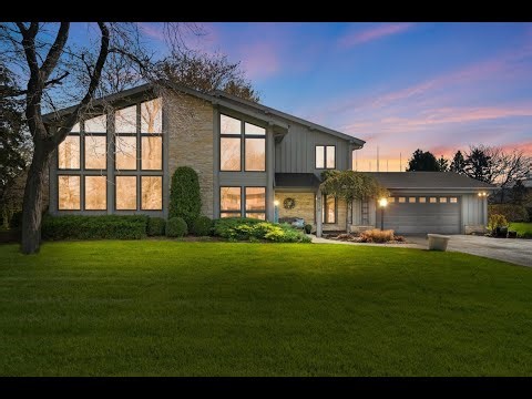 Marcia Abramowski|8570 W Hawthorne Lane|Franklin, WI|ColdwellBankerHomes.com