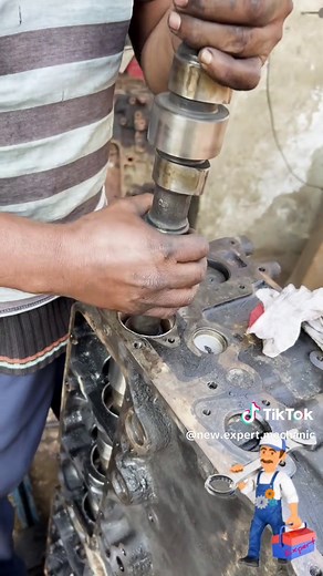 Camshaft installation and testing #tiktokforyou #engine #mechanic #viral #tiktokforyou