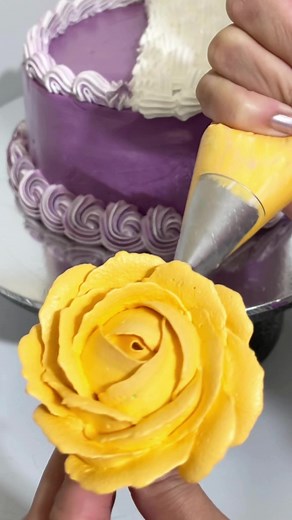 94K views · 72 reactions | Simple and easy yellow rose flower tutorial #reelviralfb #fbpostreels #viralreels #fbreels #trendingreels | HAFSI | Facebook