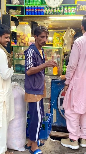 399K views · 4.1K reactions | Funny 藍 comedy  prankw #Foryuopag #facebookreelsviral #short #viral #videi #flying | Oye Hoye Prank | Facebook