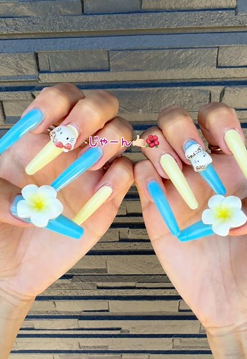 夏っぽいネイルデザインのセルフネイル方法