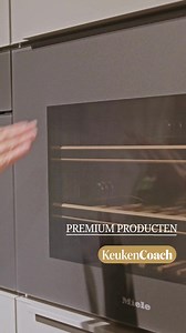Koken op topniveau? Ontdek keukens met premium apparatuur die jouw culinaire dromen waarmaken. Loop gerust binnen of plan een afspraak voor persoonlijk advies met één van onze keukencoaches. We staan voor je klaar, mét koffie natuurlijk! ☕️💛 | I-KOOK Keukens