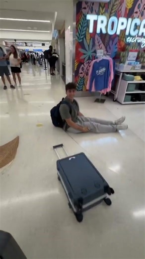 Bet You’ll Laugh 😂 funny #trynottolaugh #fails #pranks #memes