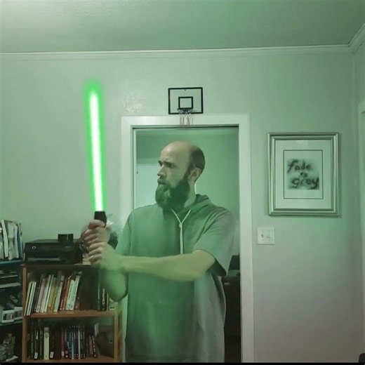 Lightsaber Light Wash - Kdenlive VFX Concept - Members only tutorial soon #vfx #kdenlive