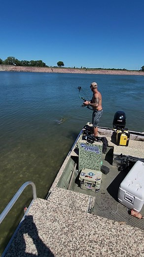 1.1M views · 5.1K reactions | Bowfishing carp! Awesome time! #carp #carpfishing #carpfishingusa #fishing #bowfishing | Stromquist Outdoors | Facebook