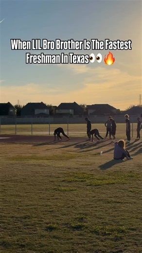 @camdyn.key has made a significant drop in time this season from running 24’s to now about to run 21’s indoor. The crazy thing is that he is primarily a hurdler like his brother who is one the nations best 100mh in the US🇺🇸 @cadynkeyyy | Fast University