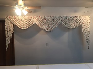 PLEATING AND MOUNTING A SWAG VALANCE