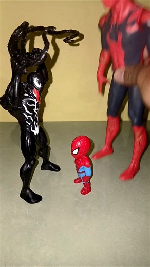 Venom vs Spiderman "his father can't come" #alltoys #marveltoy #actionfigures
