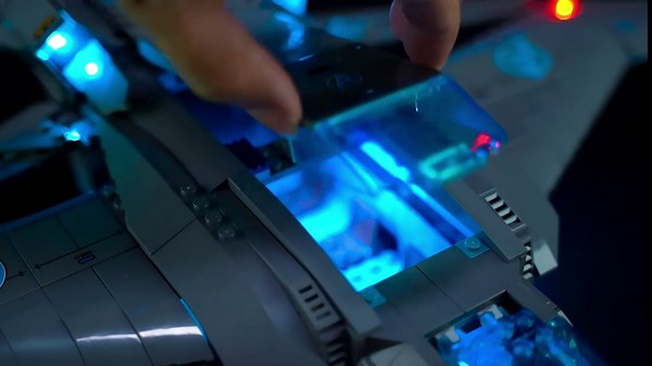 LED Light Kit Compatible with Lego The Avengers Quinjet 76248 Model Set (Model Set Not Included)