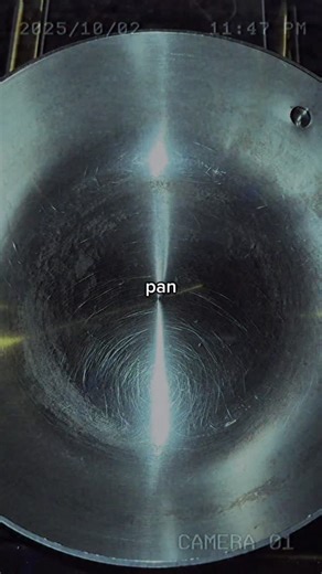 bernsy on Instagram: "CHOCOLATE CHIP BANANA BREAD can you guys tell I found the effects section of CapCut and went a lil cra cra? recipe ingredients: 3 overripe bananas (mashed up) 113g (or 1/2 cup) unsalted butter (melted) 150g (or 3/4 cup) white sugar 55g (or 1/4 cup) brown sugar 2 large eggs (room temp) 1 tsp vanilla 135g (or a heaping 1/2 cup) Greek yogurt or sour cream 180g (or 1 1/4 cup) all purpose flour 1 tsp baking soda pinch of salt 1 tsp cinnamon 200g (or 1 cup) chocolate chips direct