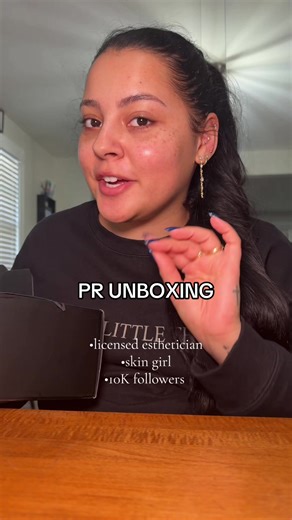 PR unboxing a new-to-me skincare brand!! These ingredients look 🔥 can’t wait to try them and share my thoughts! Thank you @DERMA-CODE 🫶🏼 #esthetician #skincare #skincarepr #prunboxing #prhaul