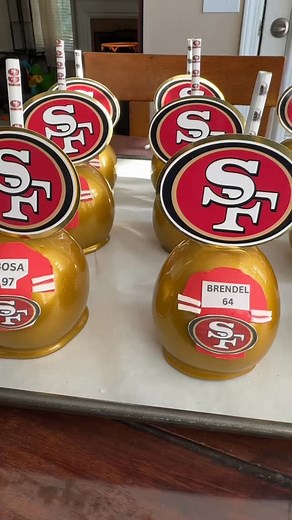 49ers! #happyheavenlybirthday #atlanta #conyers #49erstreats #sweetaddictionsbysabrina Thanks @kim_n_da90s | Sweet Addictions