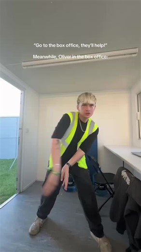 What really happens on a loooOoooooOng festival box office shift #ticketmasteruk