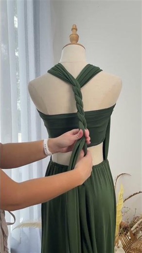How to Tie the Twisted Halter | Infinity Dress Tutorial | Forest Green