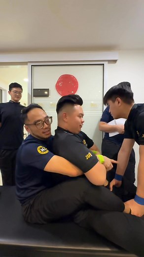 134K views · 1.6K reactions | 让你们看看星期一放工后的master们都在干什么 | Master Jared Toh JSP Wellness Body Alignment | Facebook