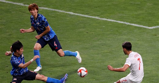 五輪＝サッカー男子、日本敗れる　53年ぶりメダルかけ3位決定戦へ