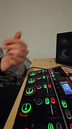 Beatbox Loopstation session :) #beatbox #rc505loopstation