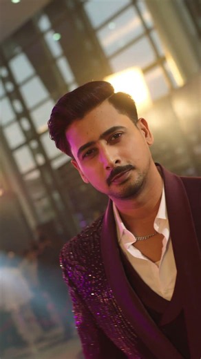 Exclusive Red Carpet Glam Moves with Sheikh Iftekhar