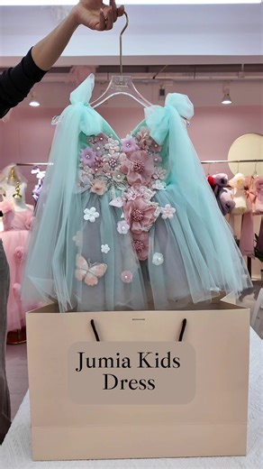 🥳Exquisite and luxurious children's dress with 3D sequined floral design, available wholesale. A must-have bestseller for boutiques. Contact us if interested.🎊#kidsfashion #princessdress #kidsstyles #flowergirldress #toddlerdress