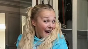 JoJo Siwa documents all of her different hairstyles including infamous mullet