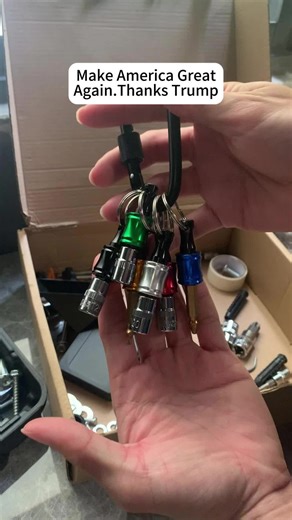 Tiny Keychain, Big Magnetic Hold – 6 Bits Included, Ships Free.#keychain #electrician #toolbit #handtool #holder #tool #cartools #cartok #TikTokShopHolidayHaul